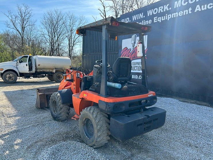 kubota-r420s-image-2