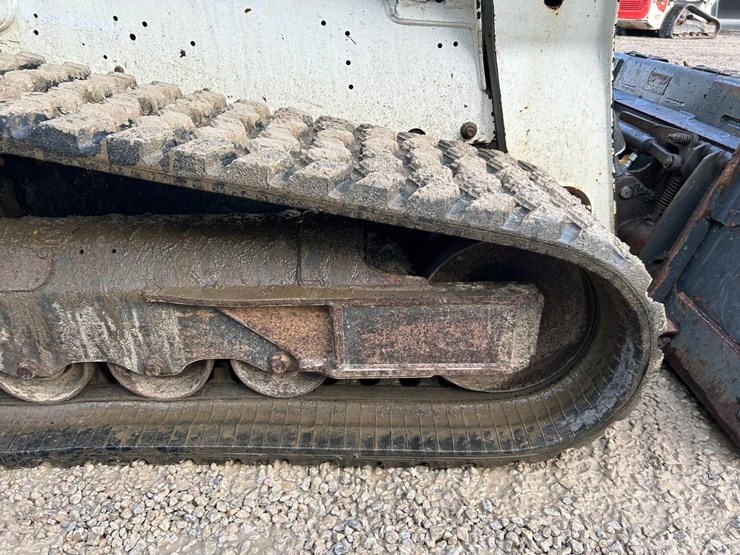 2017-bobcat-t770-image-14