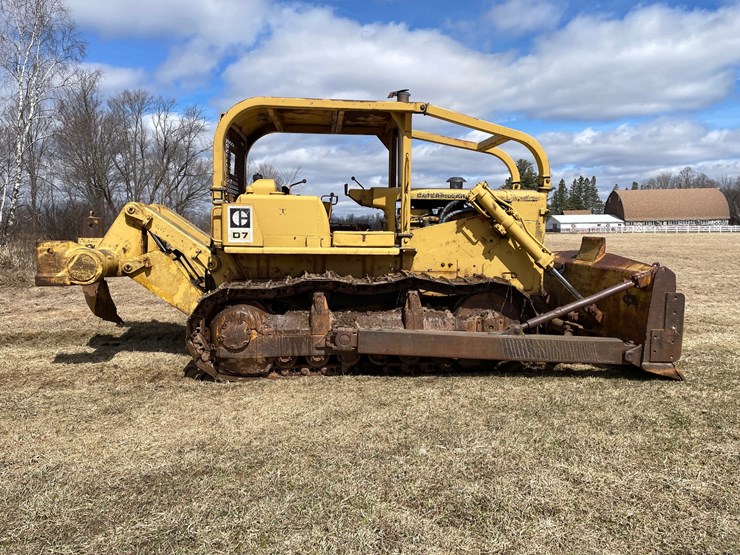 caterpillar-d7-image-4