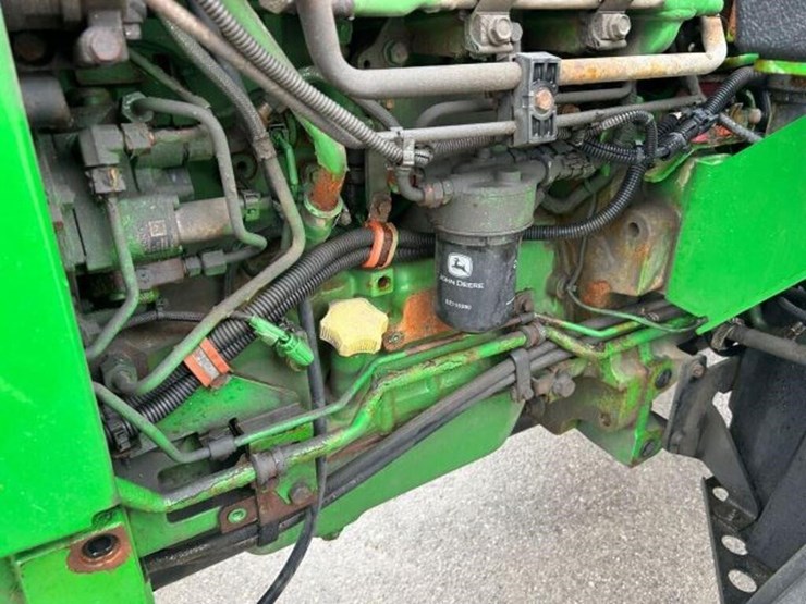 2016-john-deere-5085e-image-35