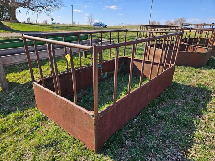 #543-•-livestock-hay-feeder-image-1