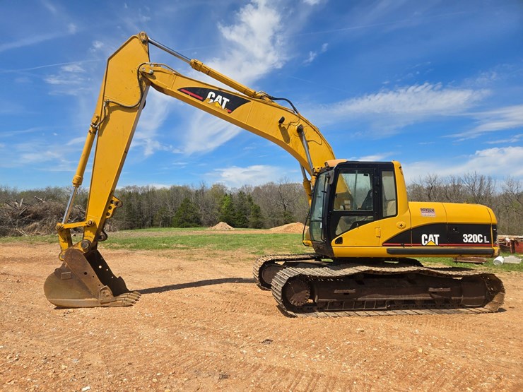 2003-caterpillar-320c-image-9