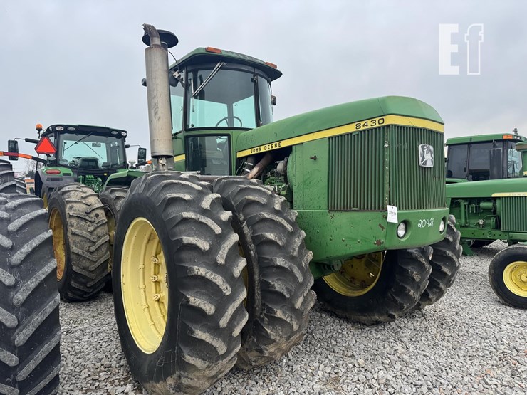 john-deere-8430-image-3