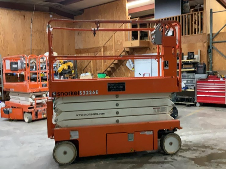 #403-•-2017-snorkel-26'-scissor-lift-image-7