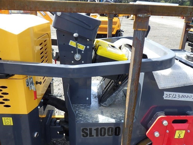 2026-sdlool-1000-vibratory-smooth-drum-roller-image-14