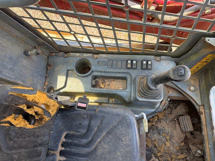 2016-takeuchi-tl10v2-image-26