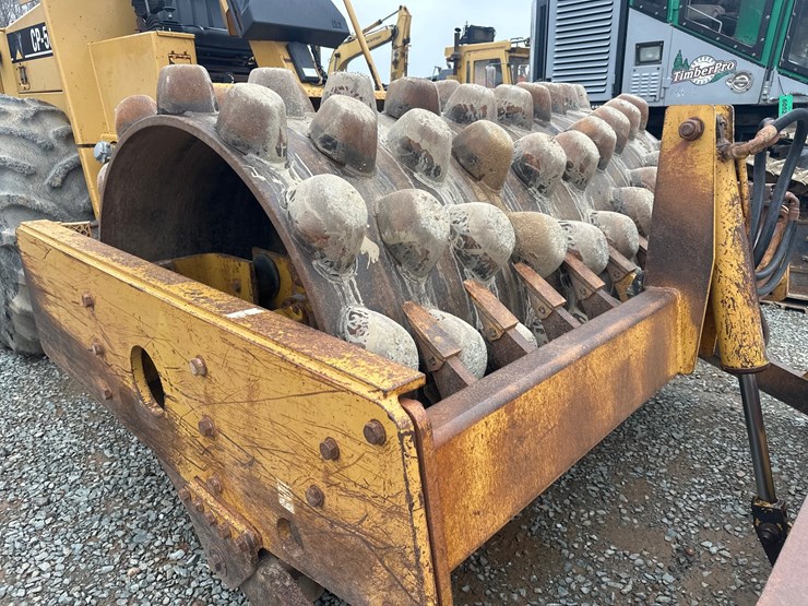 caterpillar-cp-563c-image-26