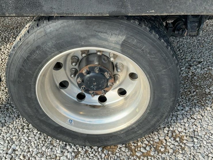 2021-peterbilt-337-image-73