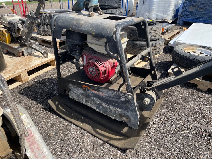 #3452-•-2016-packer-brothers-cnp330y-plate-compactor-image-5