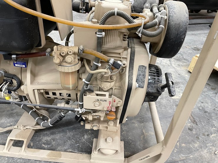 #7548-•-military-diesel-generator-image-6
