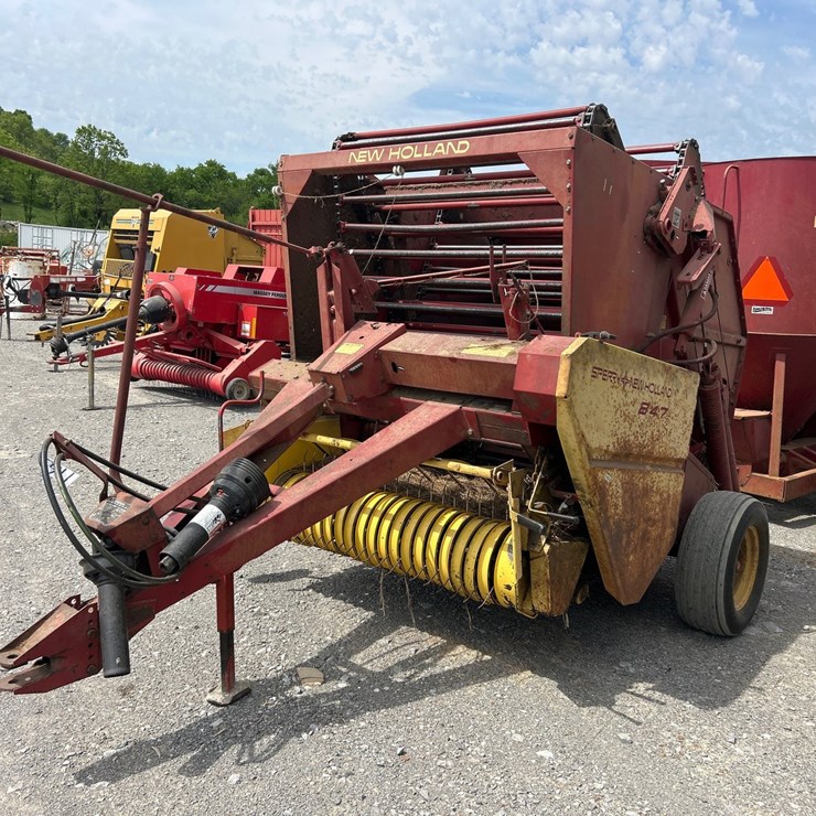 NEW HOLLAND 847