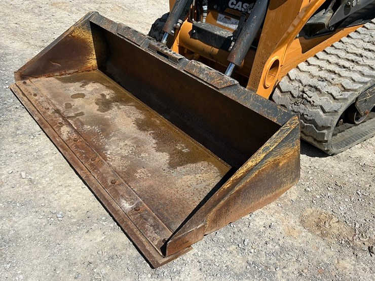 2023-case-tv450b-image-10