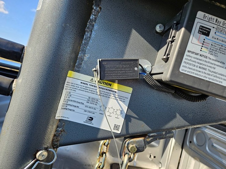 #522-•-2021-travelong-ls-mt-livestock-trailer-image-51