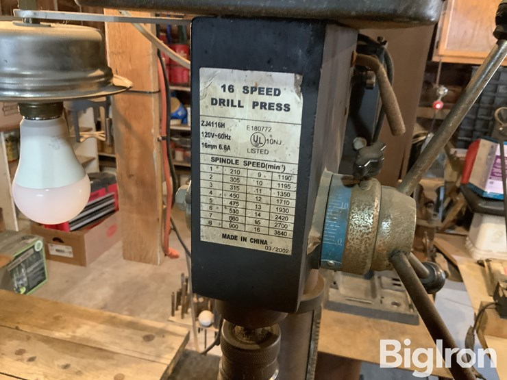 16-speed-drill-press-image-13