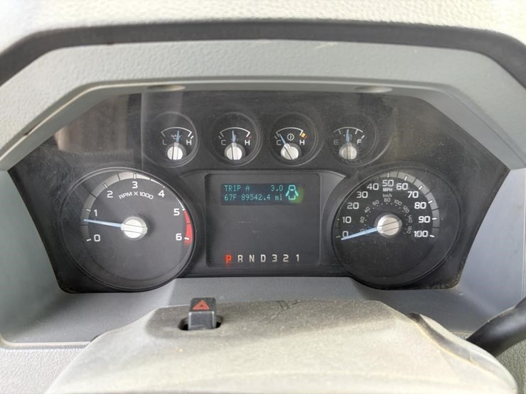 2011-ford-f550-image-13