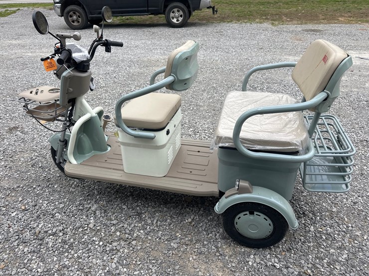 #1188-•-electric-tri-cycle-image-3