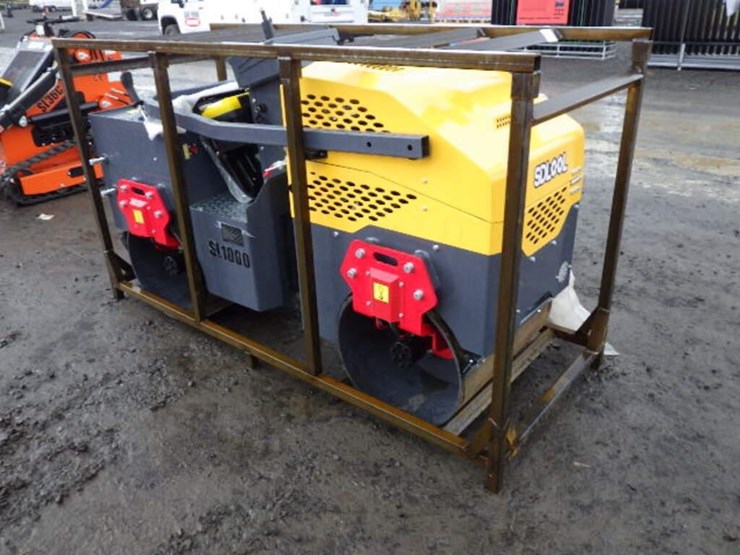 2026-sdlool-1000-vibratory-smooth-drum-roller-image-2