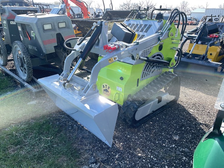 #3463-•-unused,-ats-t460-mini-skidsteer-image-1