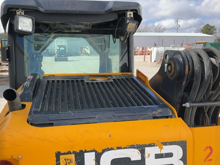 2021-jcb-215t-image-31