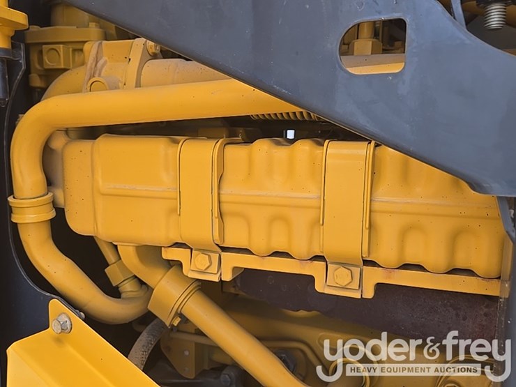 2019-deere-670g-image-50