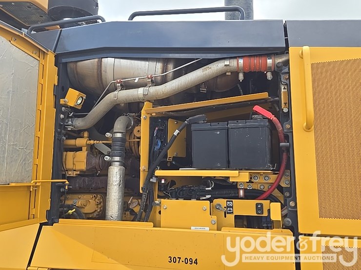 2019-deere-670g-image-54