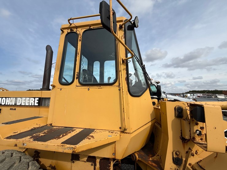 deere-444e-image-32