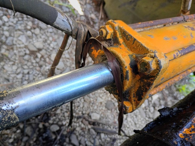 1979-case-586c-image-35