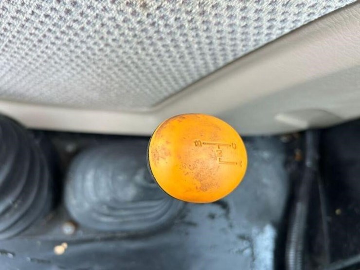 2016-john-deere-5085e-image-21