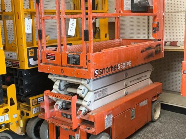 #416-•-2019-snorkel-19'-scissor-lift-image-11