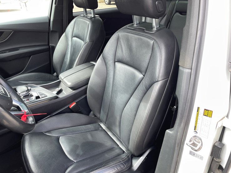 2018-audi-q7-image-47