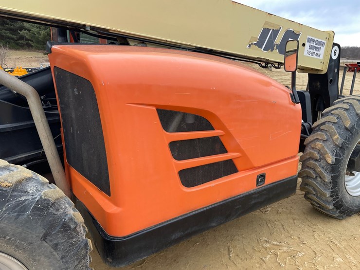2013-jlg-g6-42a-image-9