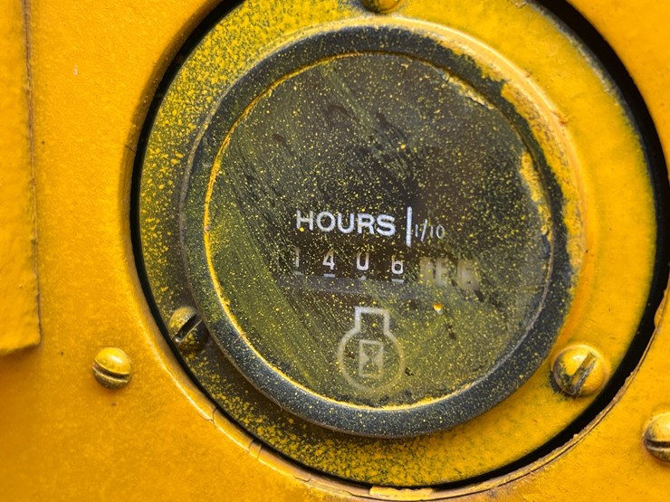 john-deere-350-image-42