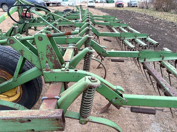 john-deere-1100-image-8