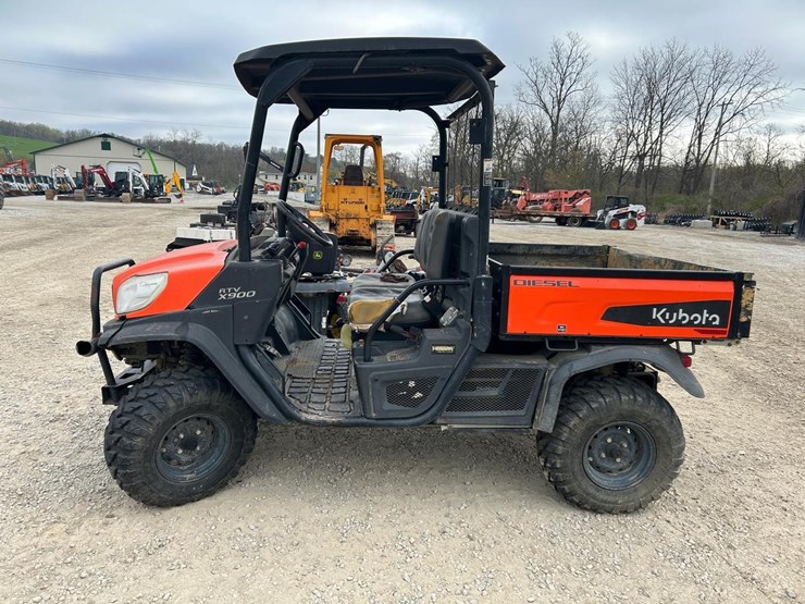 kubota-rtv900-image-1