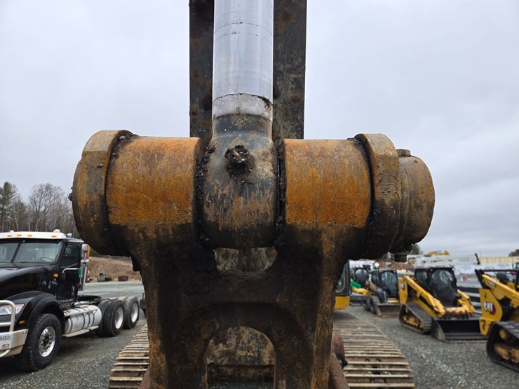 deere-470g-lc-image-16