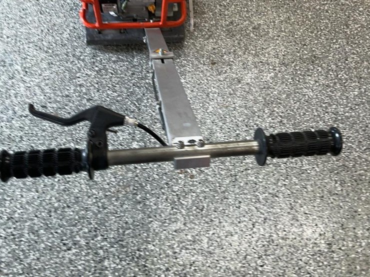 #105-•-husqvarna-soft-cut-150-concrete-saw-image-12