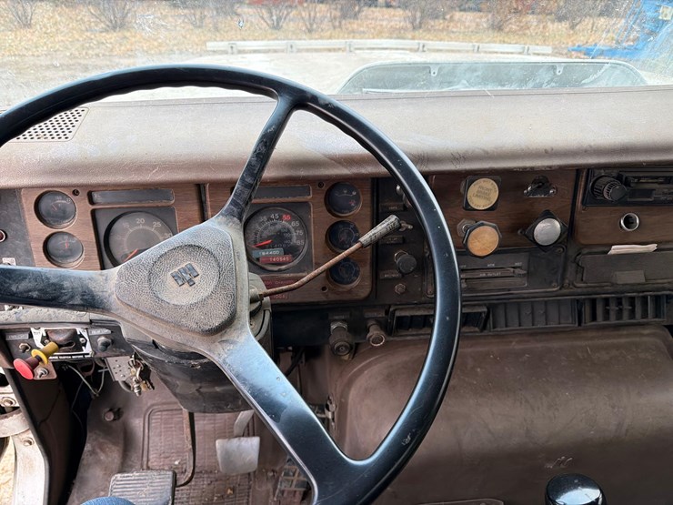 1979-international-f227-image-32