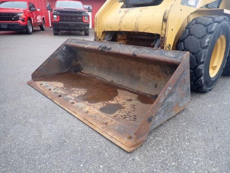 2010-caterpillar-232b-image-48