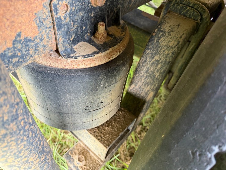 2000-international-9200-image-12