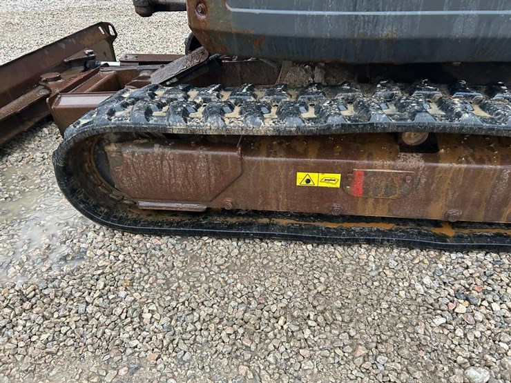 2017-bobcat-e35i-image-18