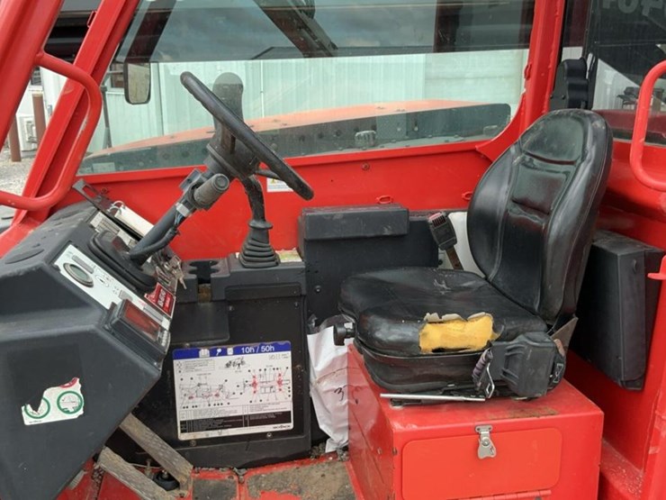 #202-•-2020-skyjack-sj843h-telehandler-image-10