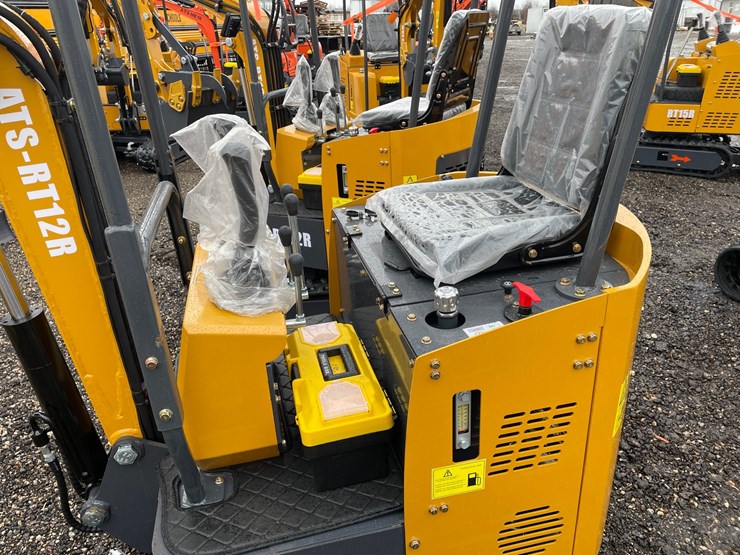 #3292-•-2026-ats-rt12r-mini-excavator-image-8