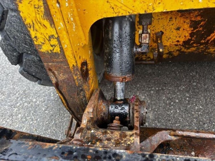 2009-caterpillar-232b2-image-38