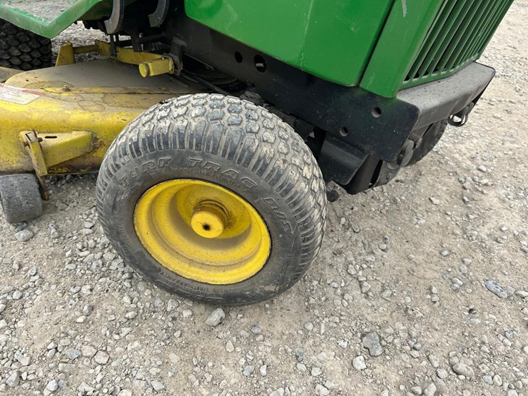 john-deere-318-image-9