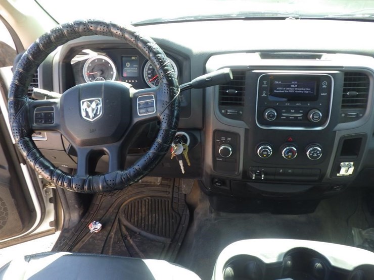 2014-dodge-1500-image-9