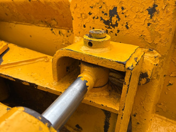 john-deere-350-image-14