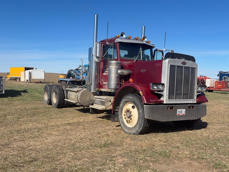 1986-peterbilt-359-day-cab-image-19
