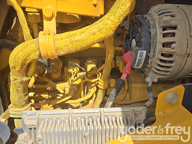 2019-deere-670g-image-96