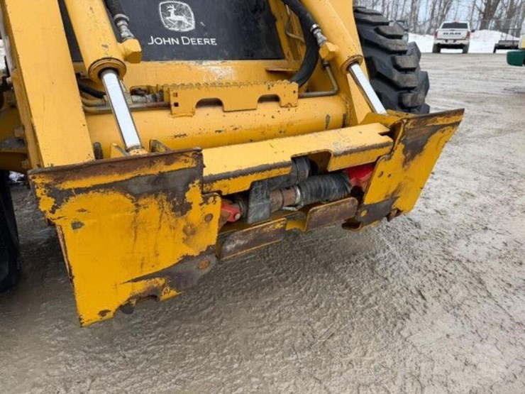 2007-john-deere-328-image-19