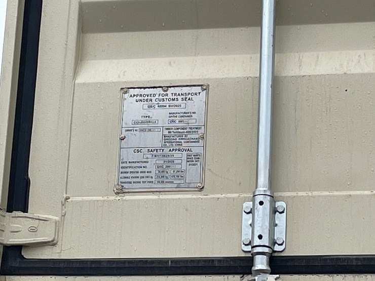 #1559-•-20'-single-trip-shipping-container-image-3